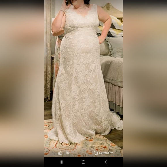 Wedding dress -oleg cassini - Picture 2 of 5